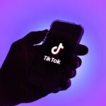How to activate auto scroll on TikTok